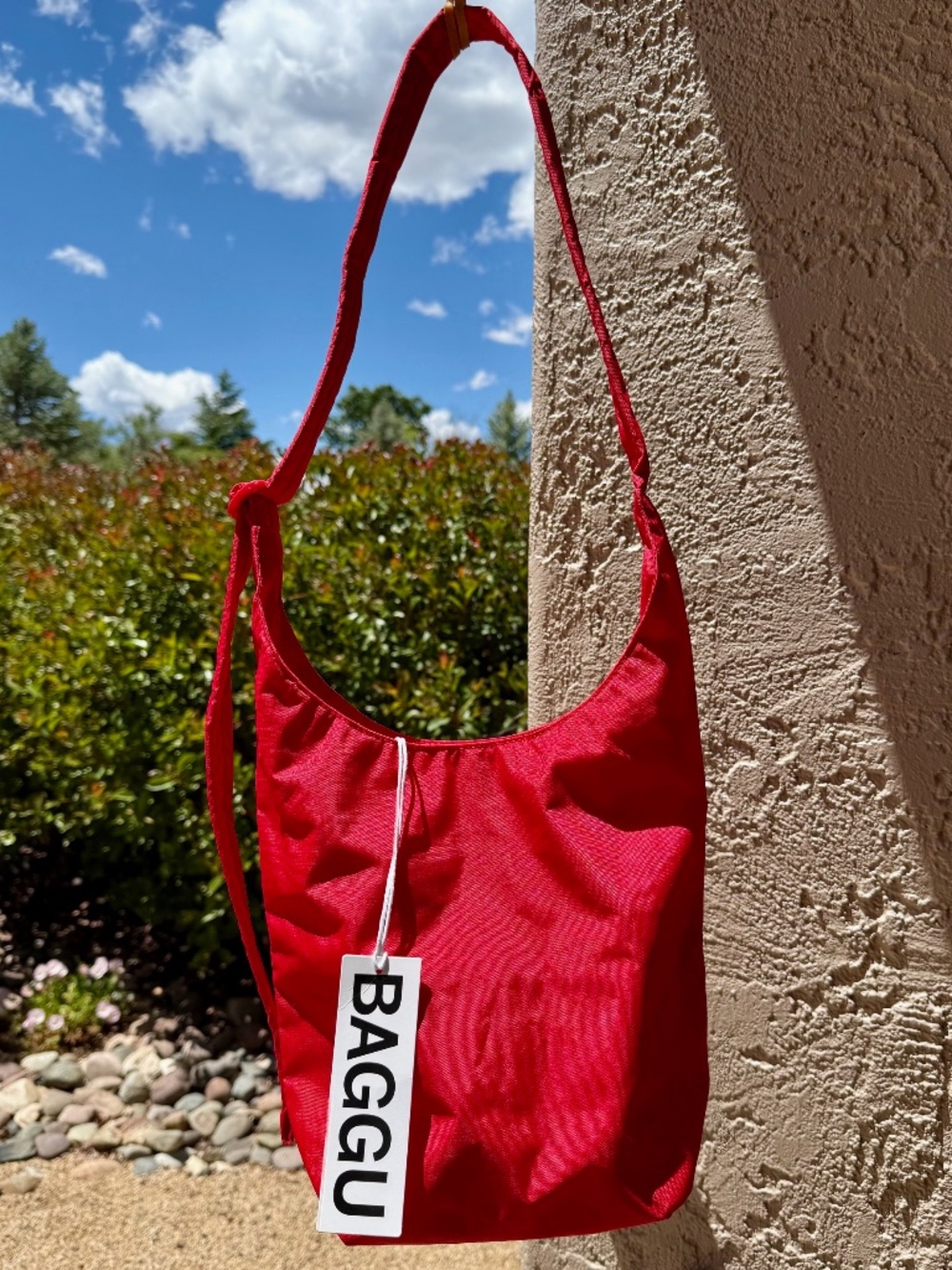 BAGGU Small Nylon Sling Bag - Candy Apple - NWT